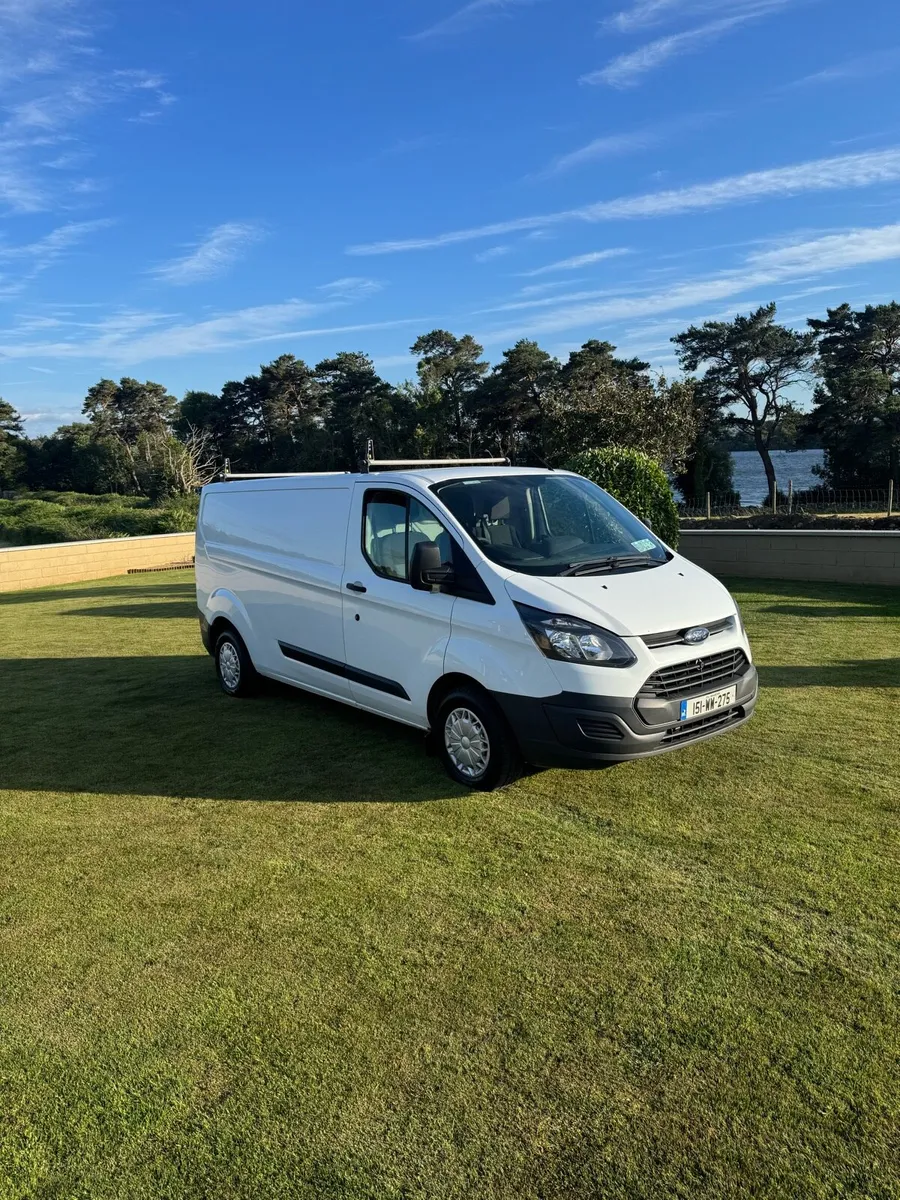 Ford Transit Custom (LWB) - Image 1
