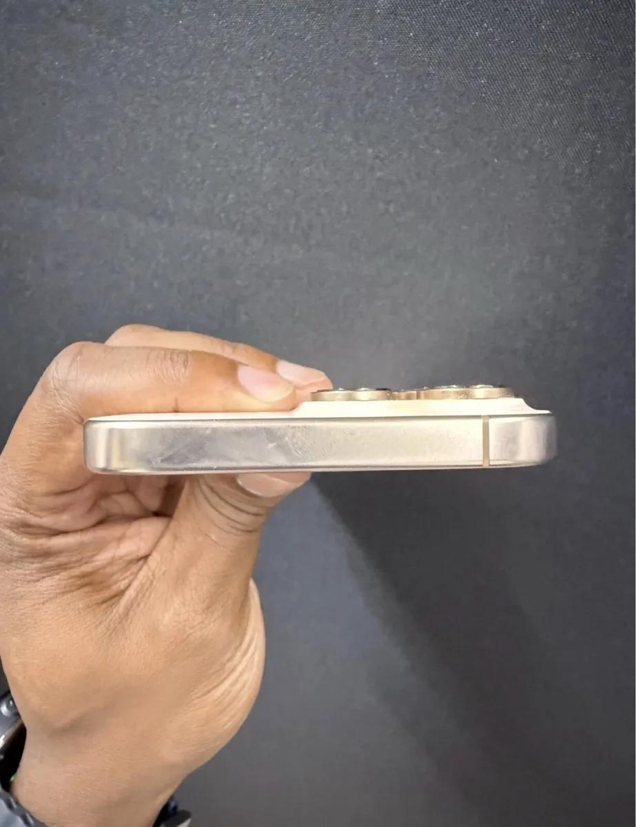 iPhone 16 pro max 256GB white Titanium unlocked - Image 1