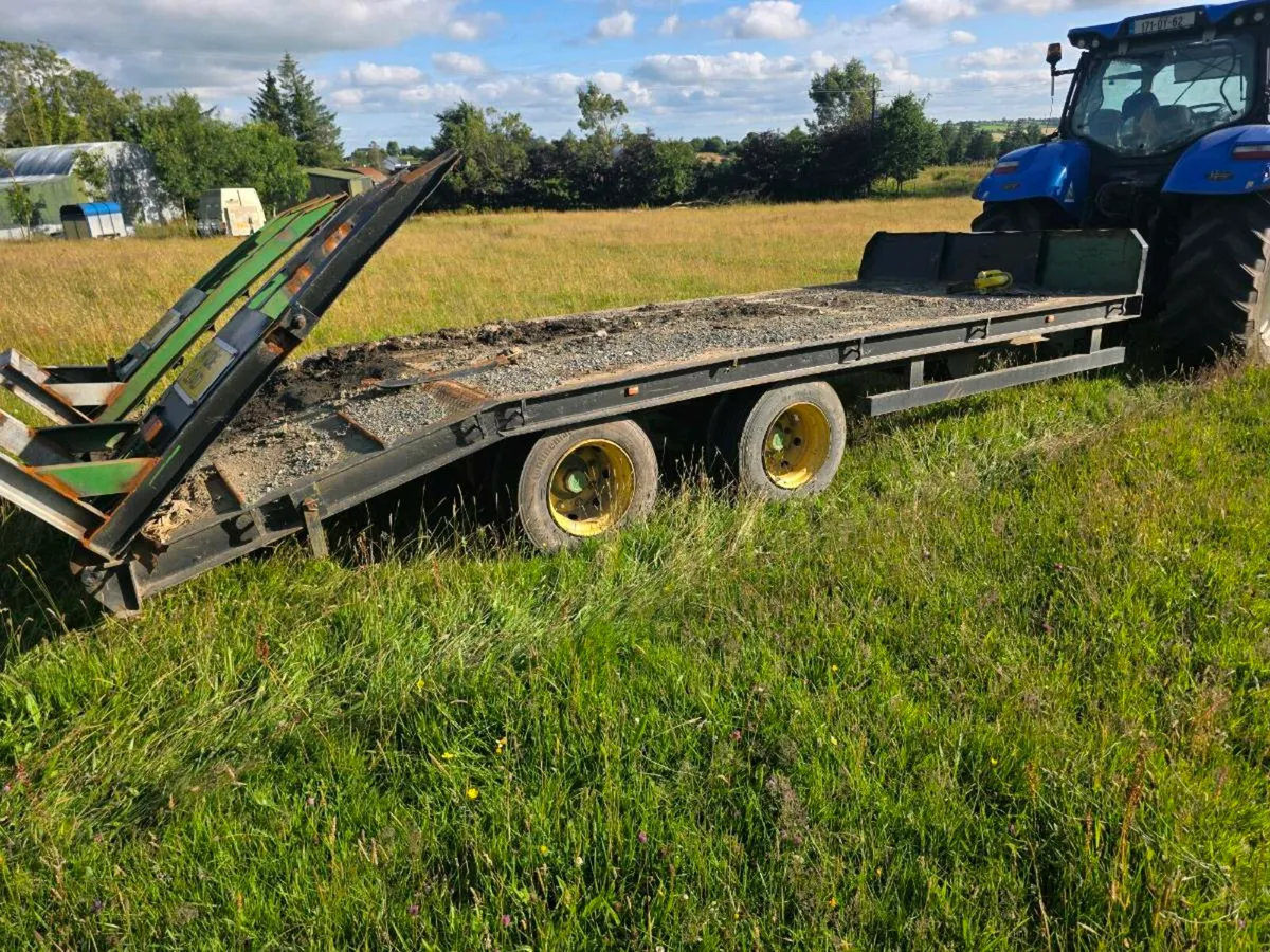 Low loader - Image 1