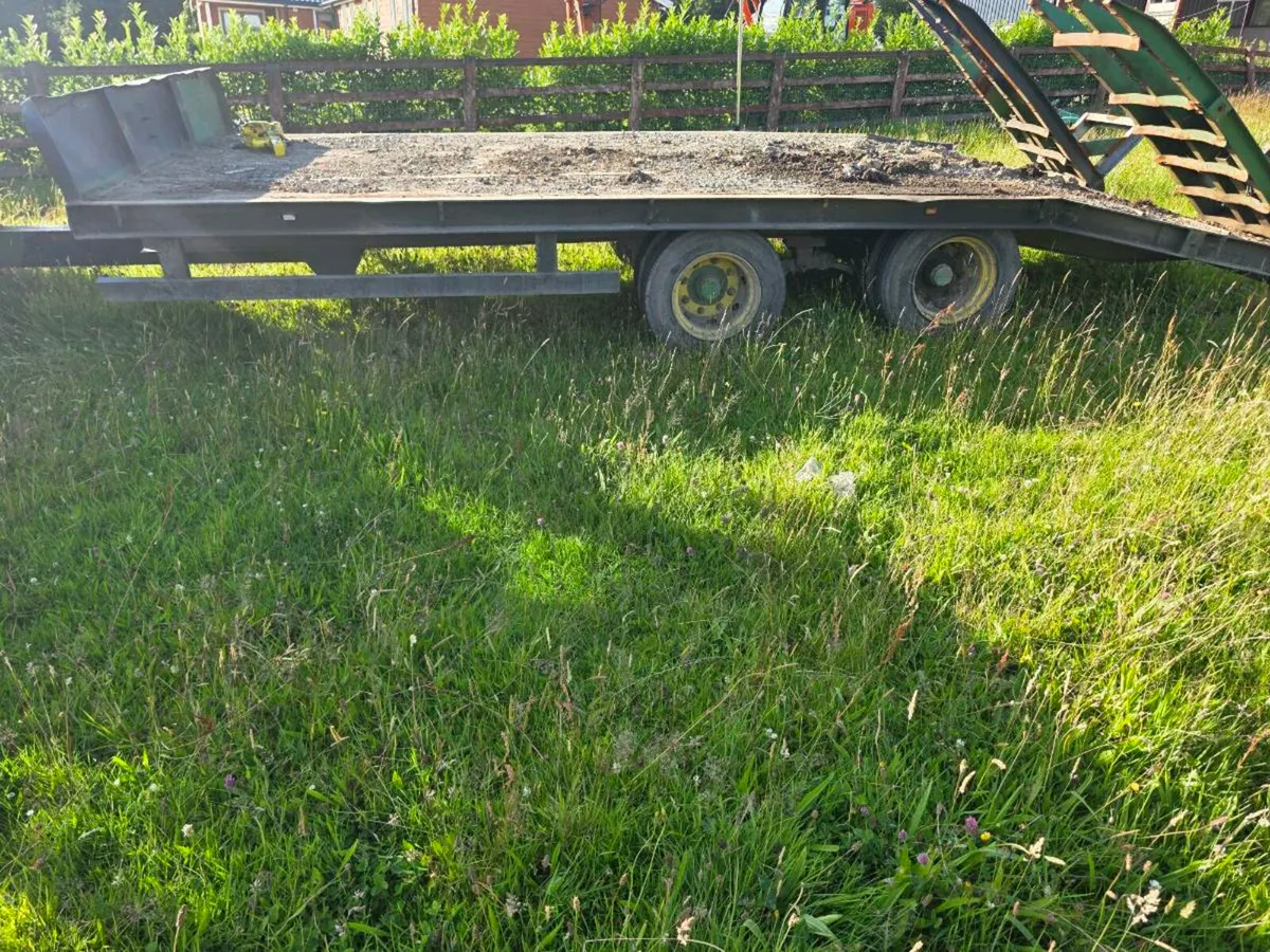 Low loader - Image 3