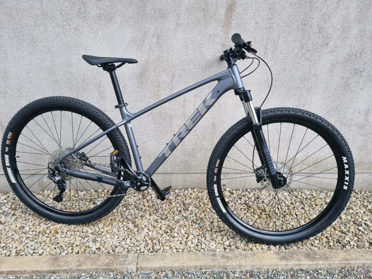 Trek Marlin 7 - Image 1