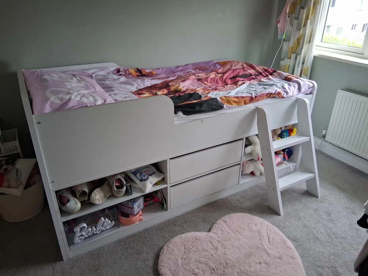 Cabin bed - Image 3