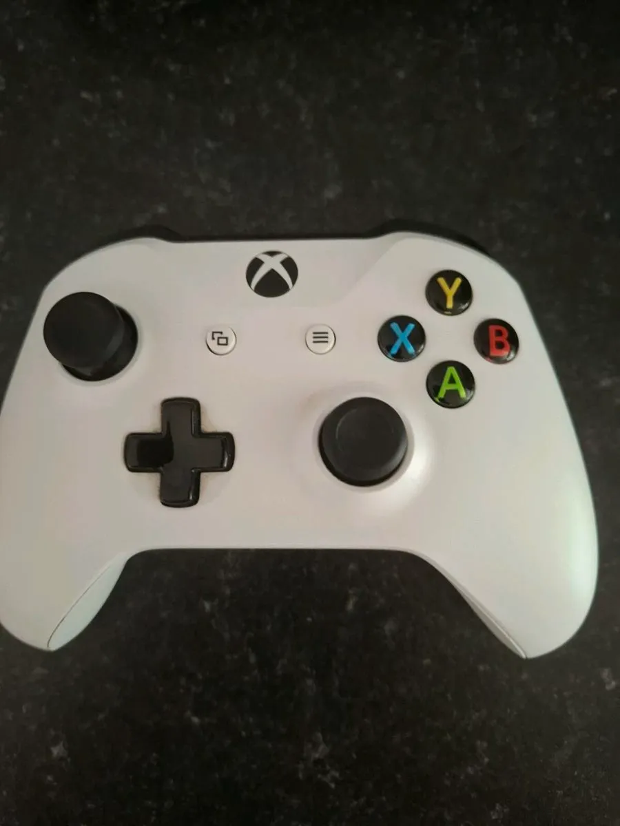 Xbox One X Bundle - Image 3