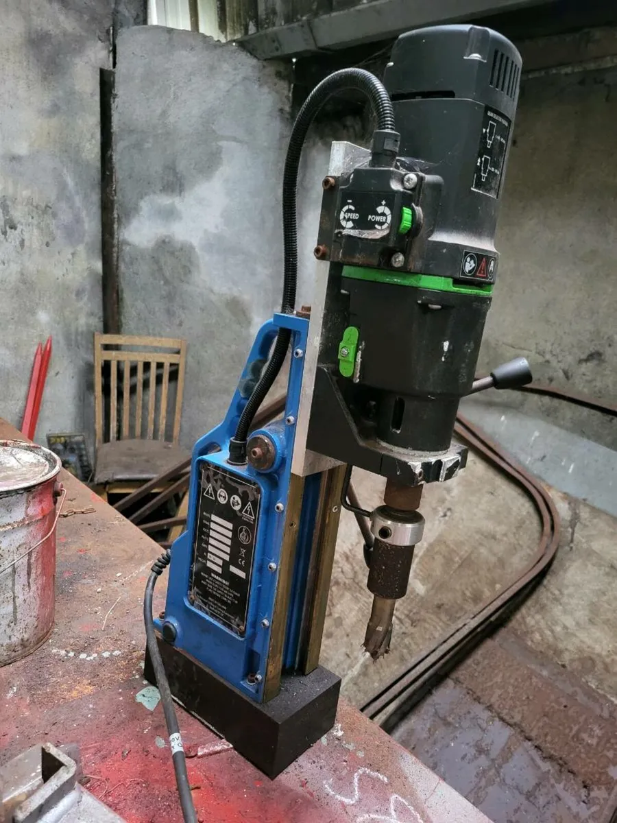 Magnetic Drill