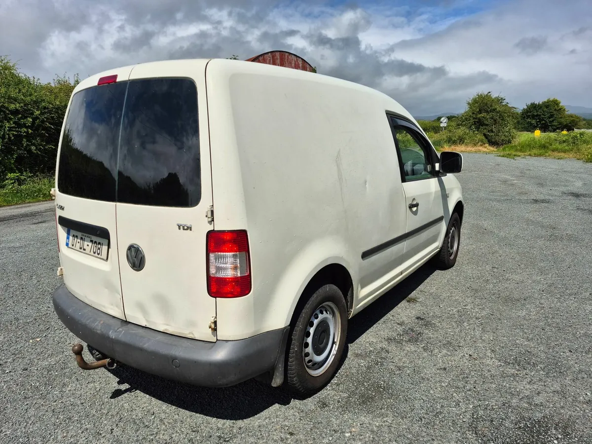 Volkswagen Caddy 2007 - Image 4