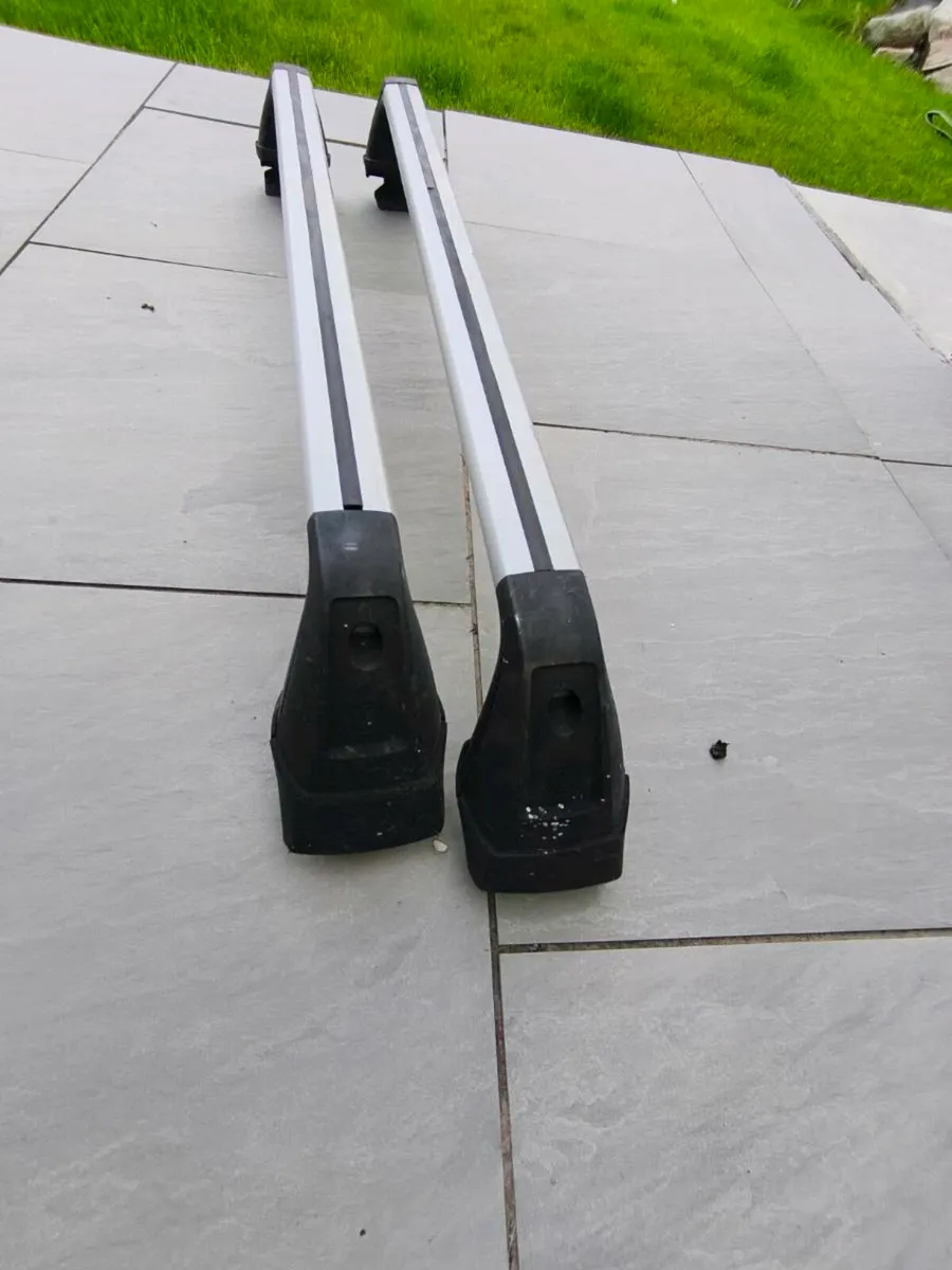 Roof Bars Volkswagen Golf - Image 2