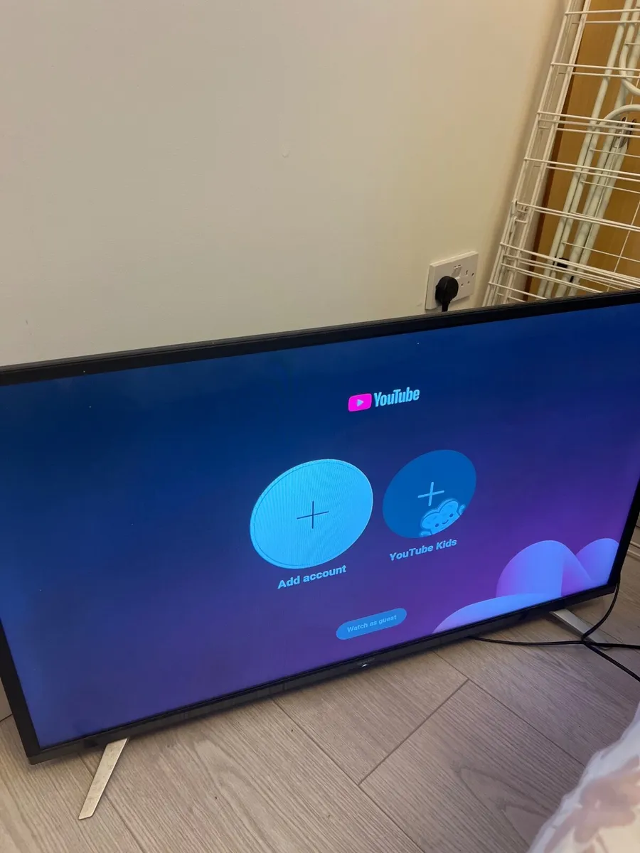 Sharp Aquos Smart TV - 40 inch - Image 3