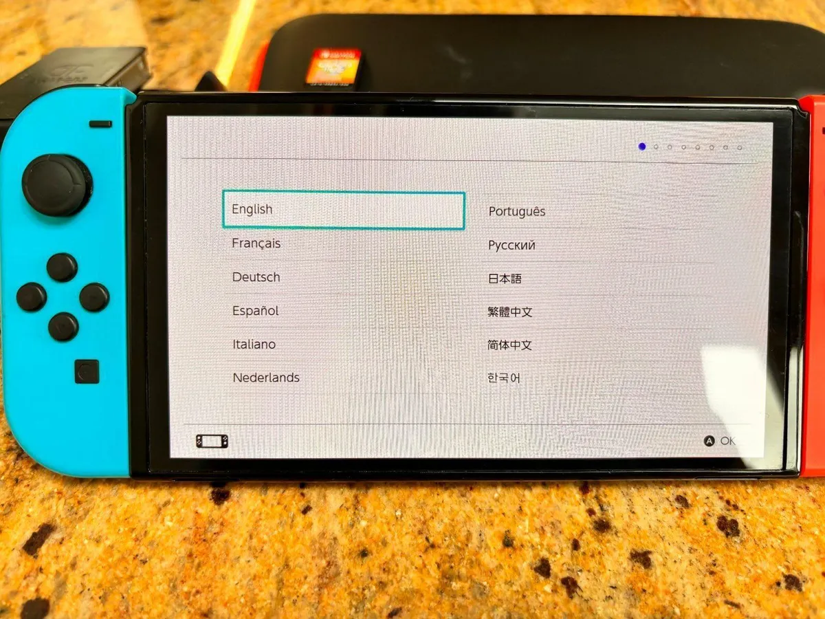 Nintendo Switch OLED + MICRO SD 128GB - Image 4