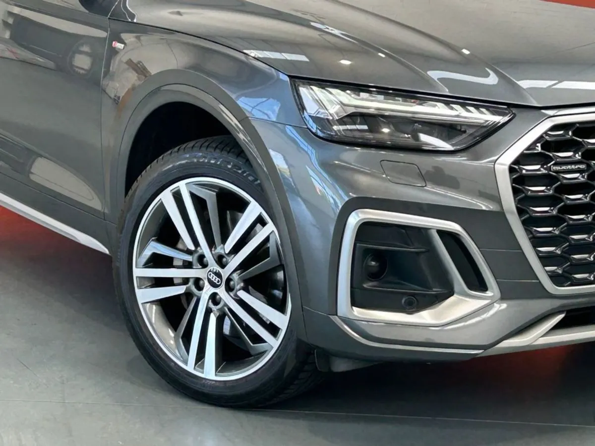 Audi Q5 Sportback Tfsi E Competition Quattro  55 - Image 3
