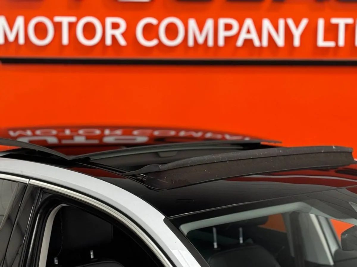 Volkswagen Passat GTE Dsg  Panoramic Sunroof  65 - Image 2