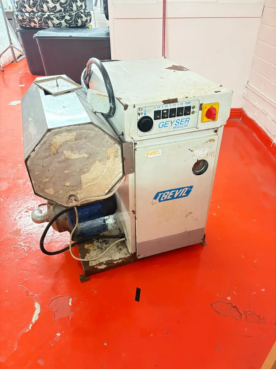 Laundry / Ironing Equipment - Image 2