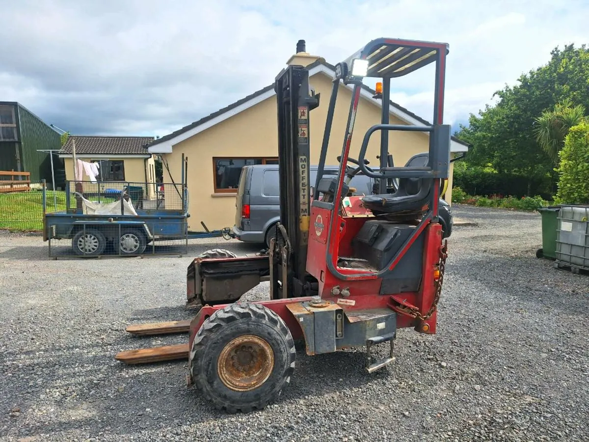 Moffett - Image 1