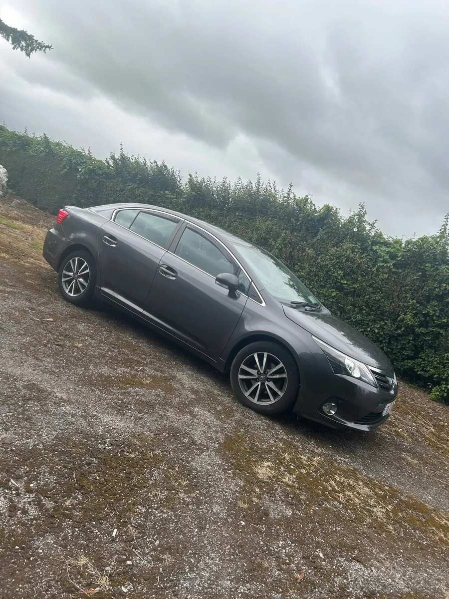 Toyota Avensis 2013 - Image 4