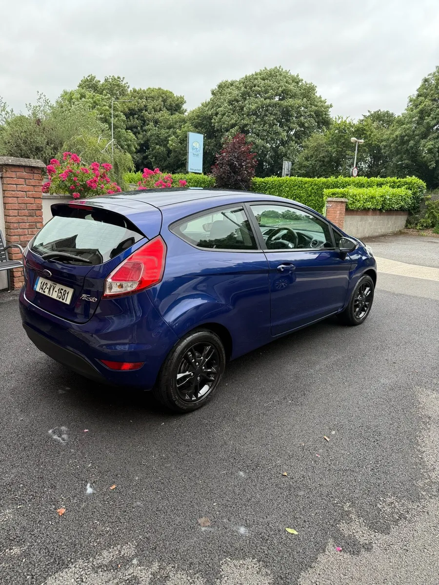 2014 ford fiesta - Image 4