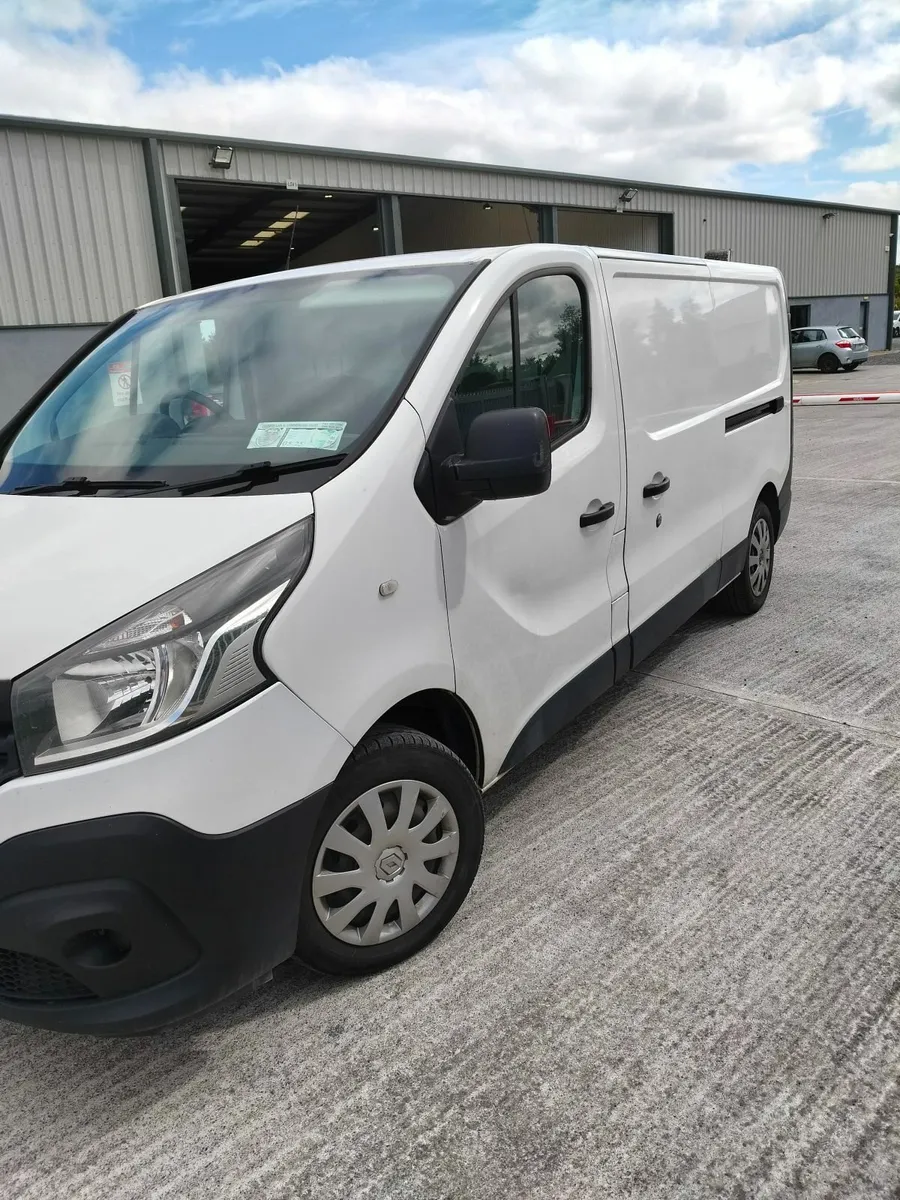 Renault Trafic III Business LWB (New Test) 2017 - Image 3