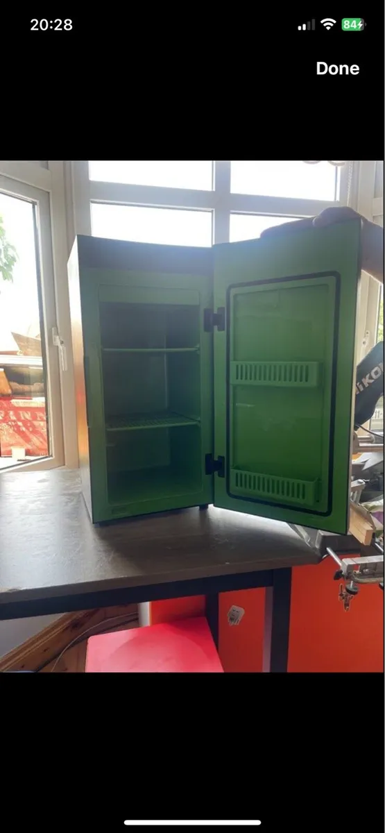 Mini fridge - Image 2
