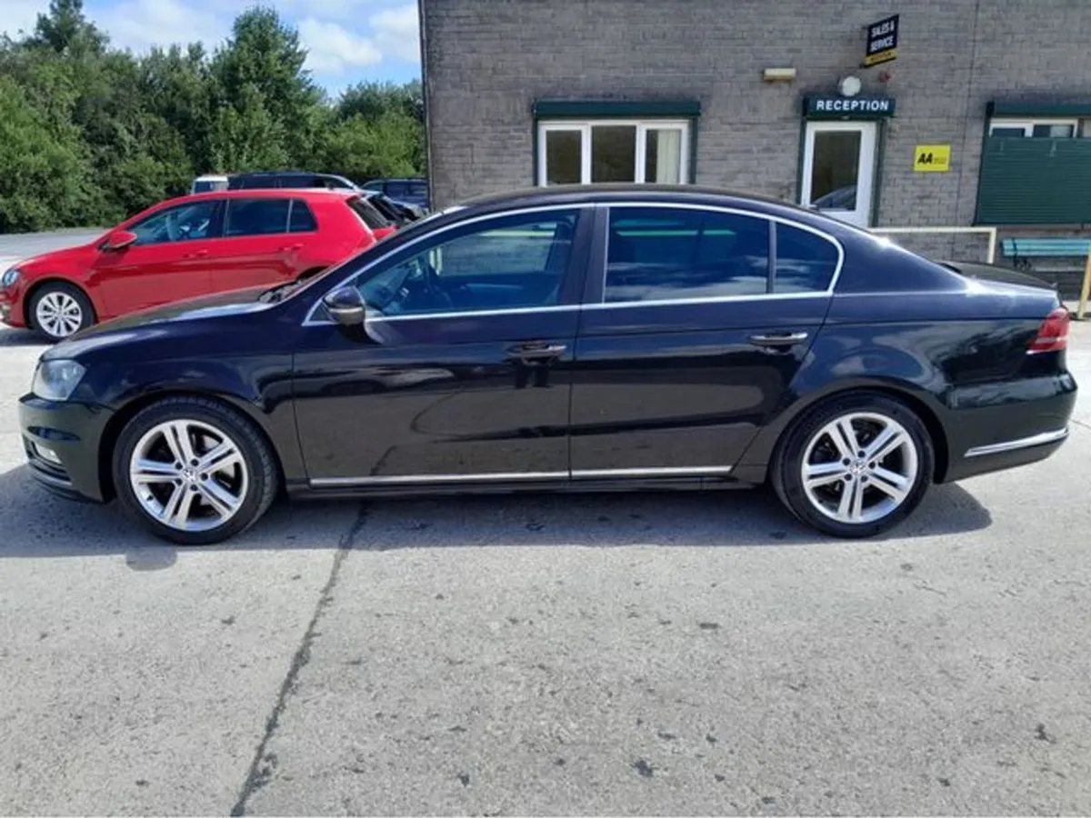 Volkswagen Passat ER 1.6 TDI Manual 6speed FWD Bl - Image 3