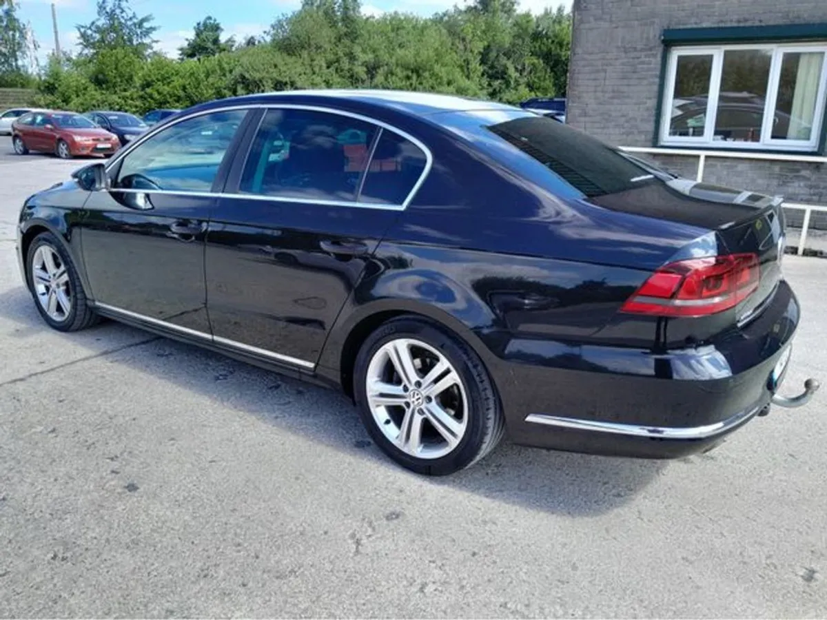 Volkswagen Passat ER 1.6 TDI Manual 6speed FWD Bl - Image 4