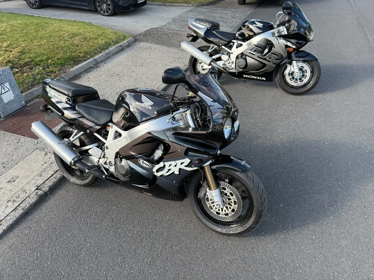 Honda cbr 900rr fireblade - Image 3