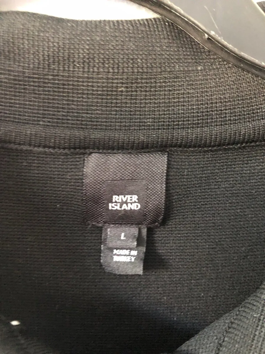 Mens river island top size L €10 - Image 3