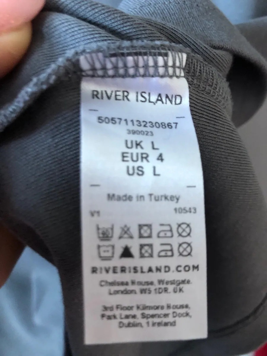 Mens river island top size L €10 - Image 3