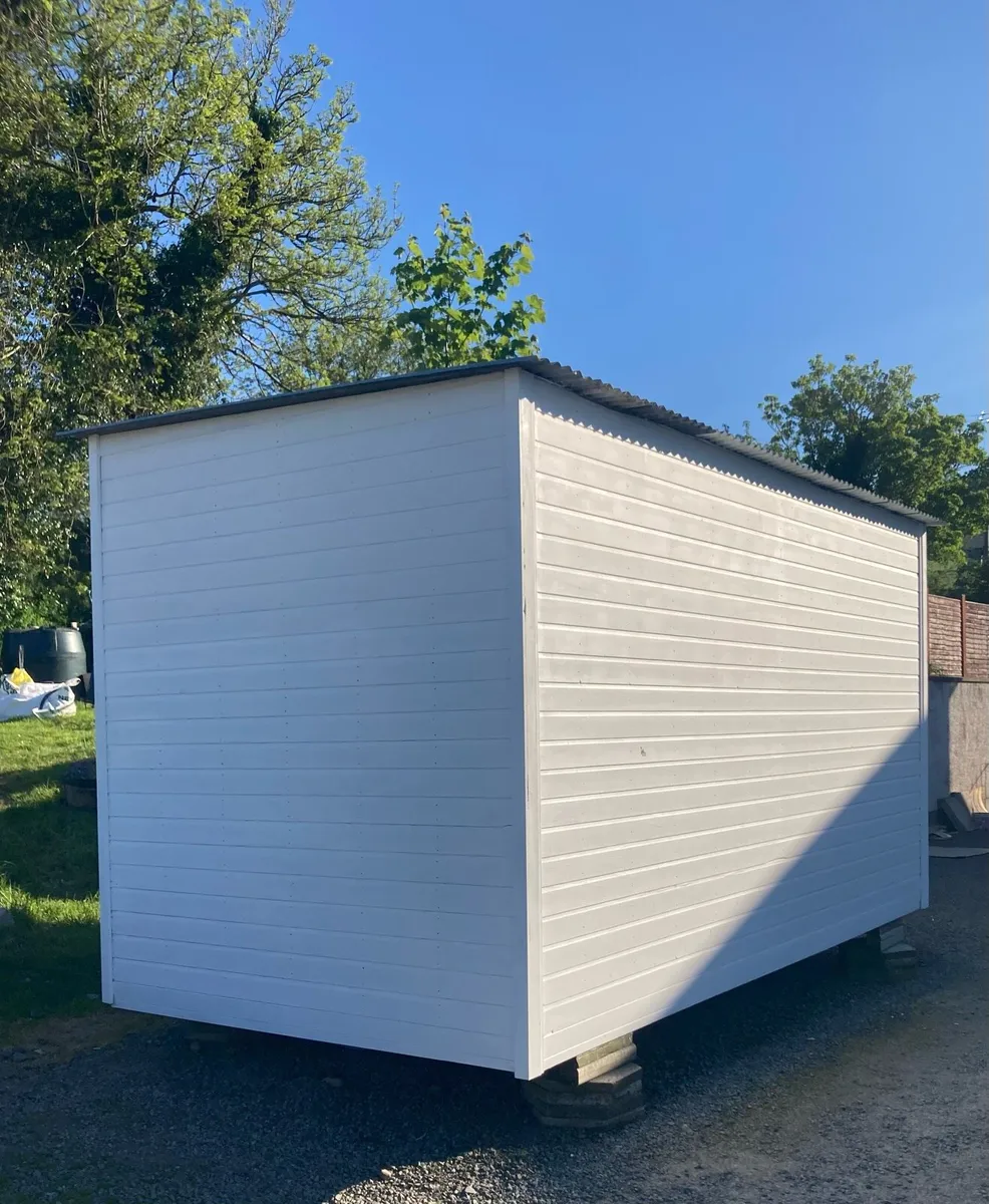Garden room / tiny home - Image 1