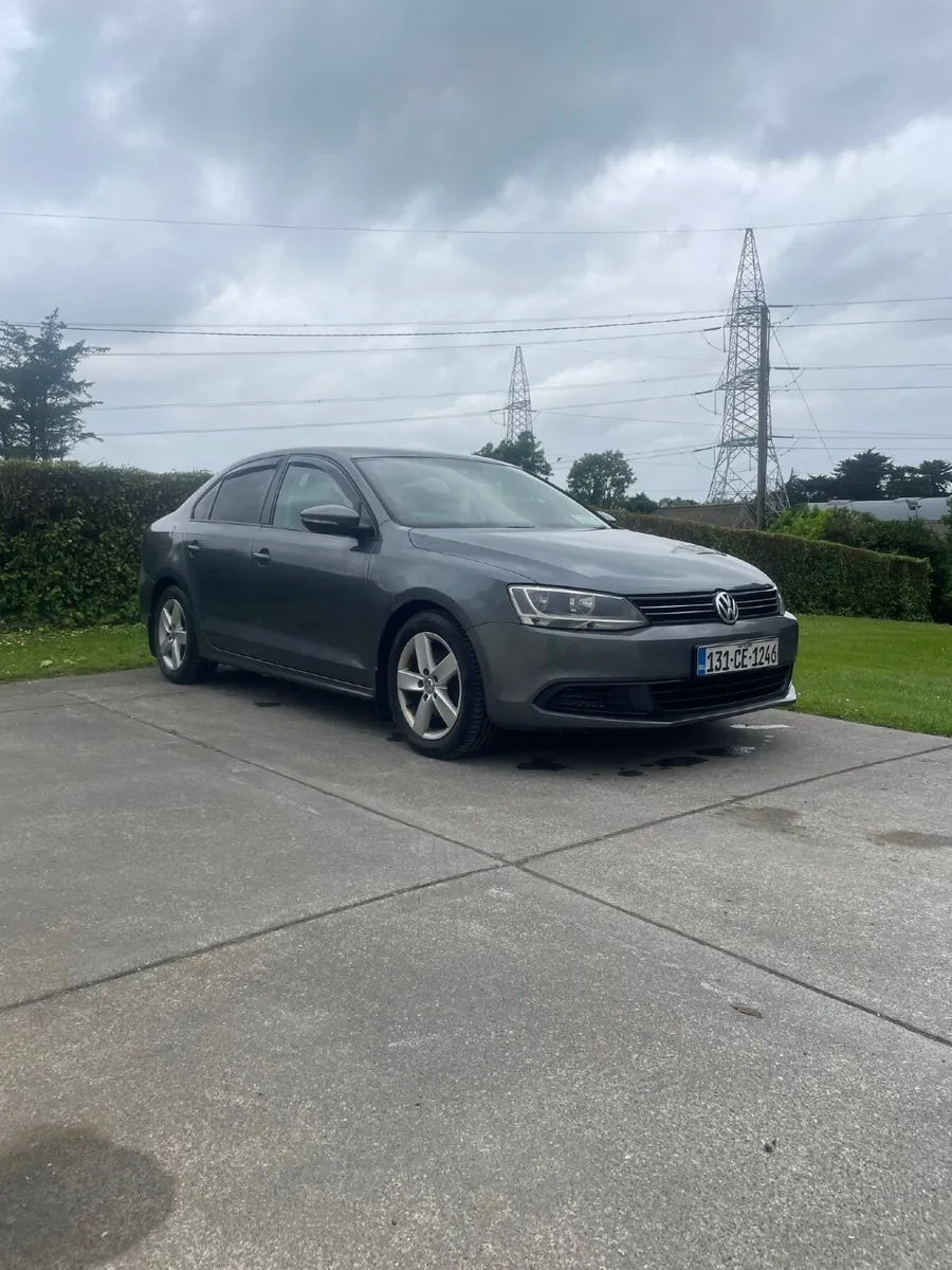 Volkswagen Jetta 2013 - Image 3