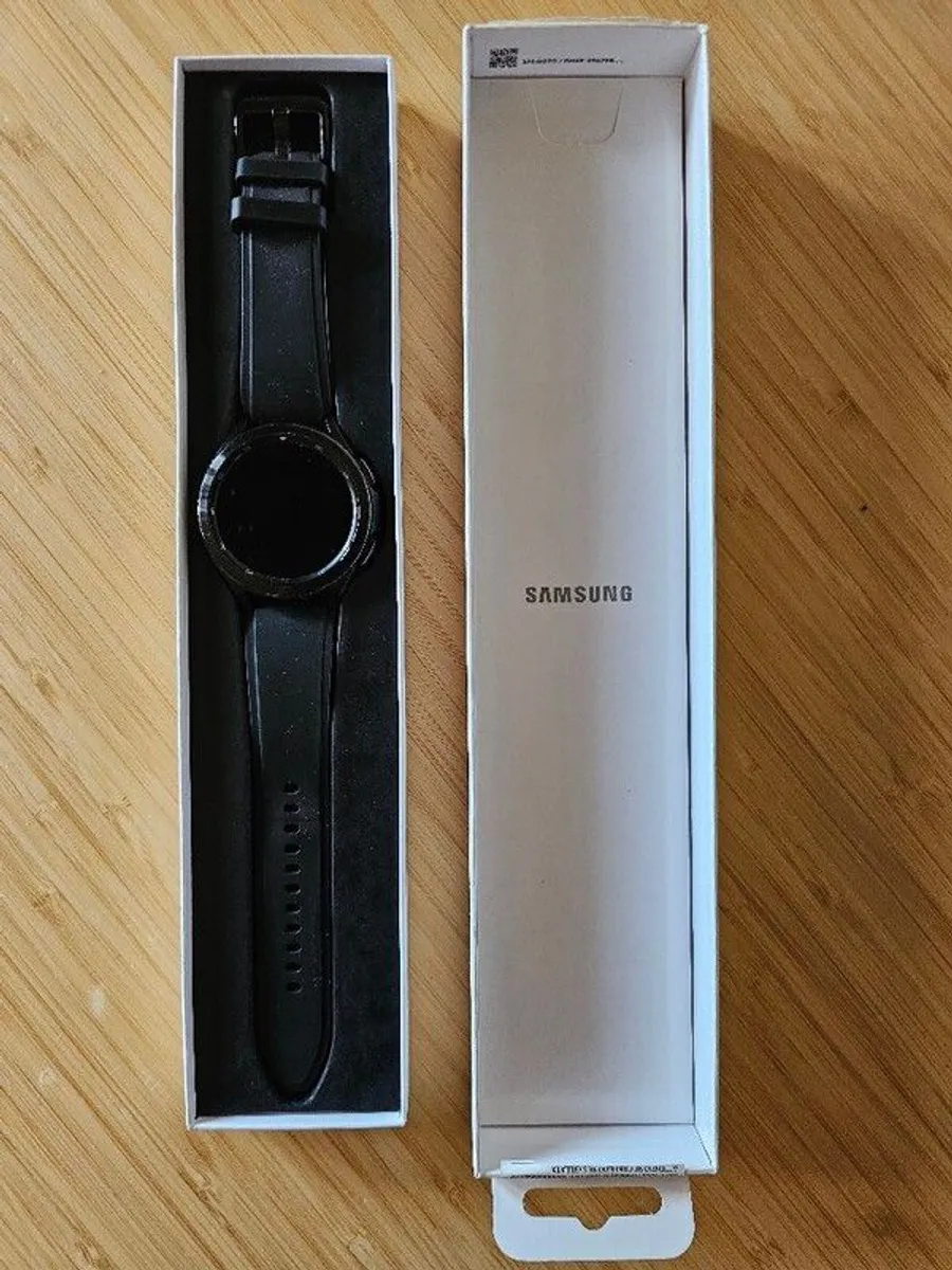 Samsung Galaxy Watch4 Classic - Image 2