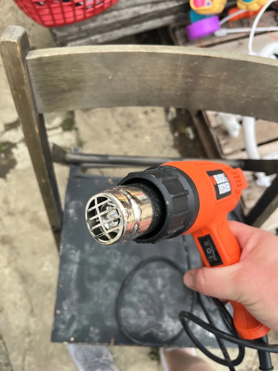 Black n Decker heat gun - Image 1