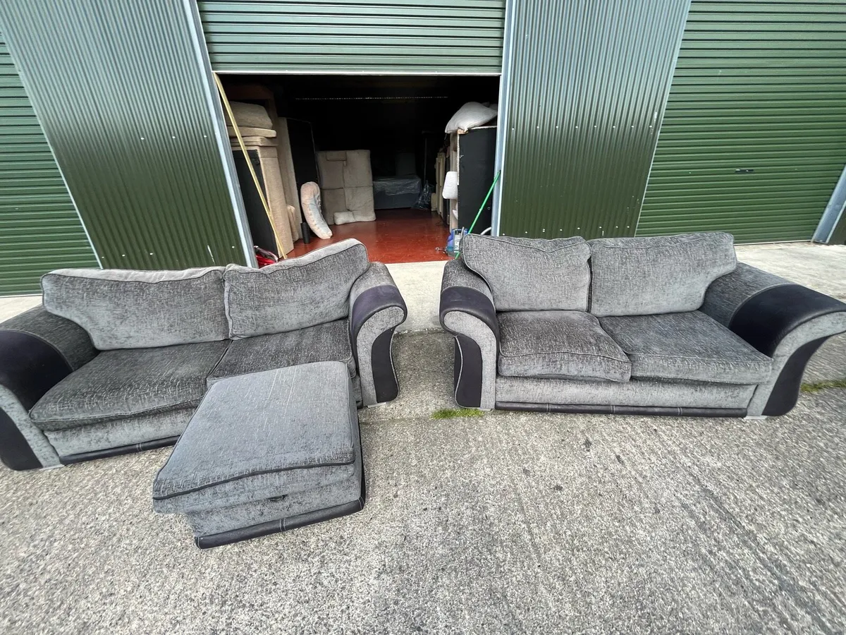 Grey/black 3+2 sofa set - Image 1