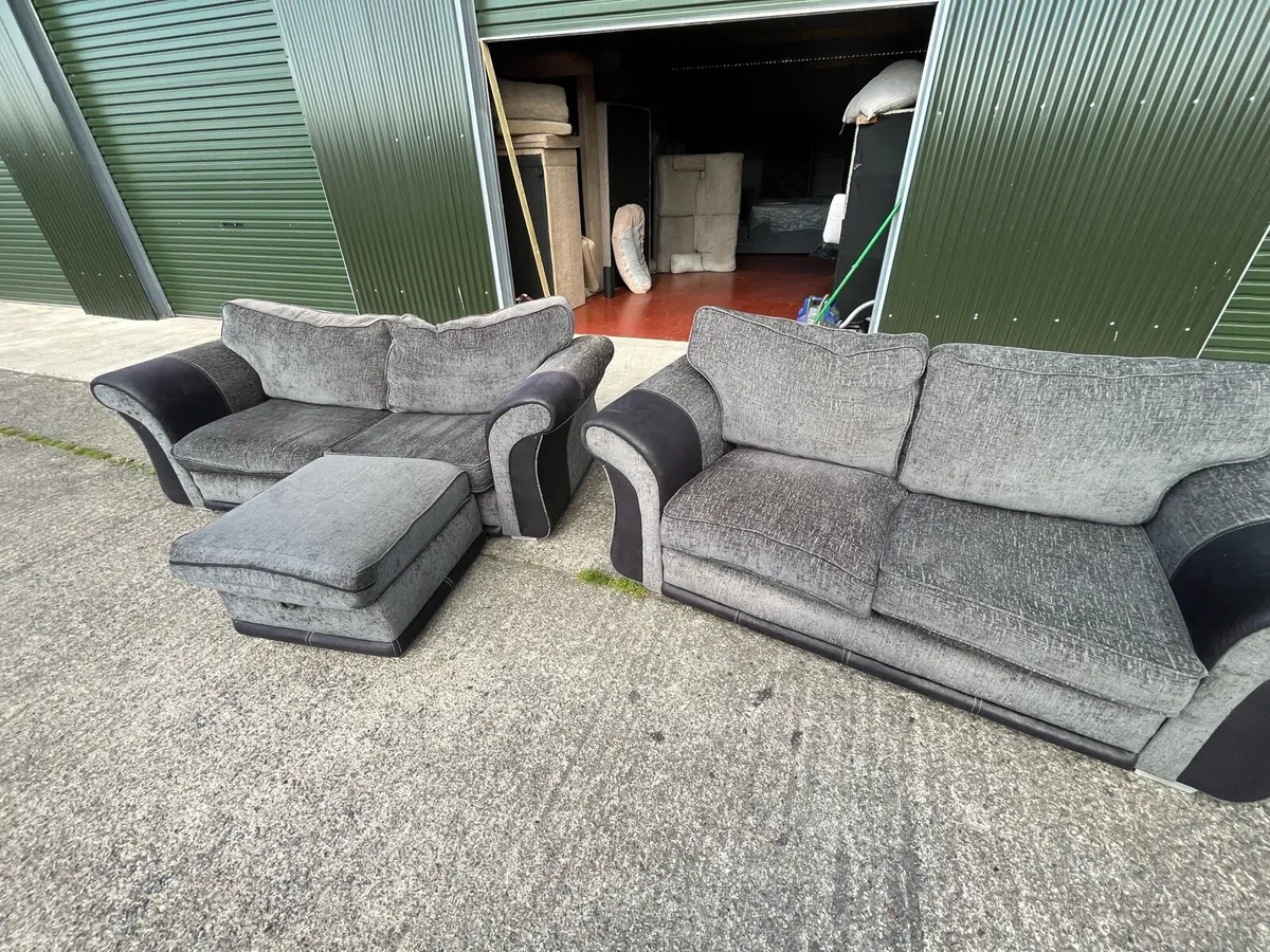 Grey/black 3+2 sofa set - Image 2