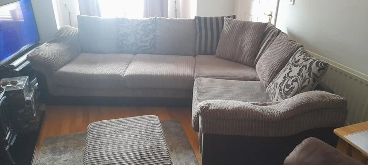 Furniture   Forsale Separately Or Altogether - Image 1