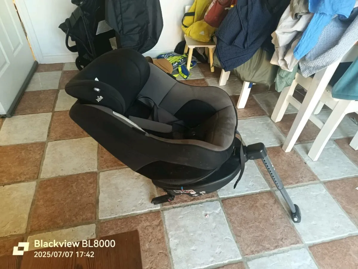 Joei 360  baby car seat - Image 3