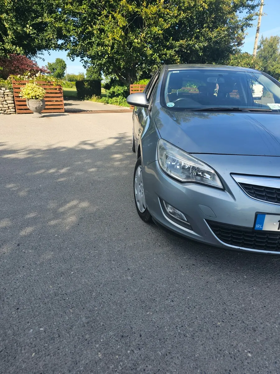 Opel Astra 1.6 d New NCT &tax - Image 1