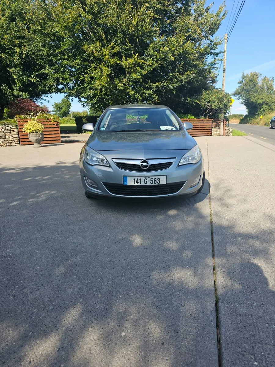 Opel Astra 1.6 d New NCT &tax - Image 3