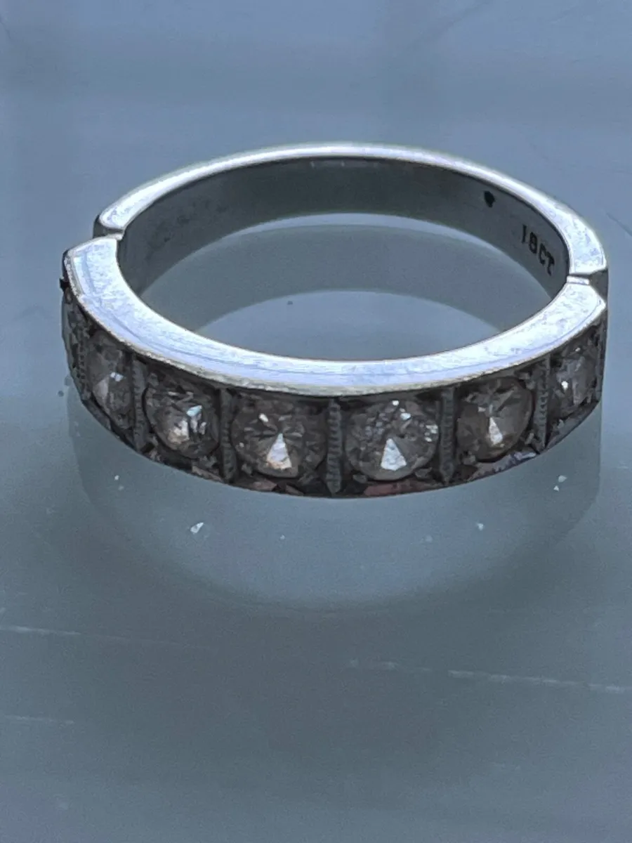 Gold Jewellery - Image 1