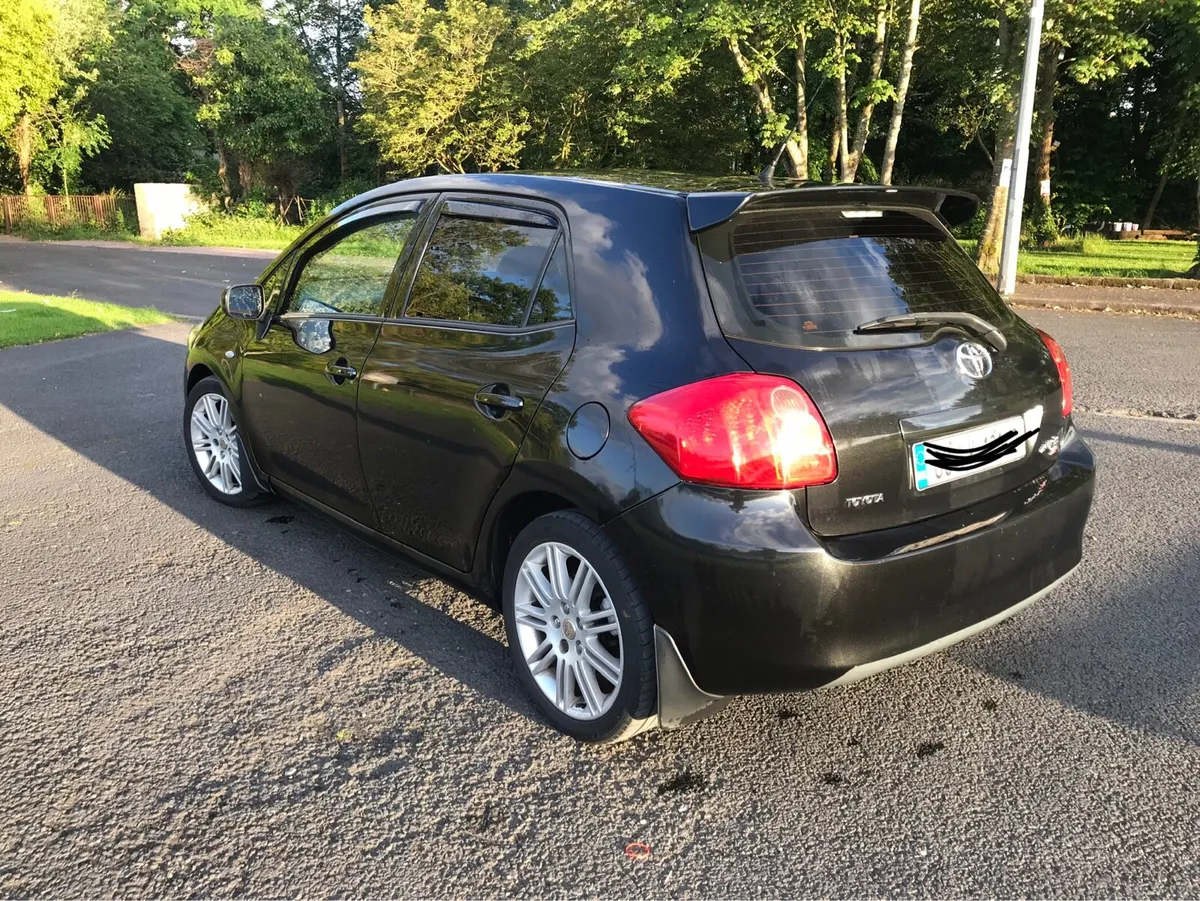 Toyota Auris SrR - Image 4