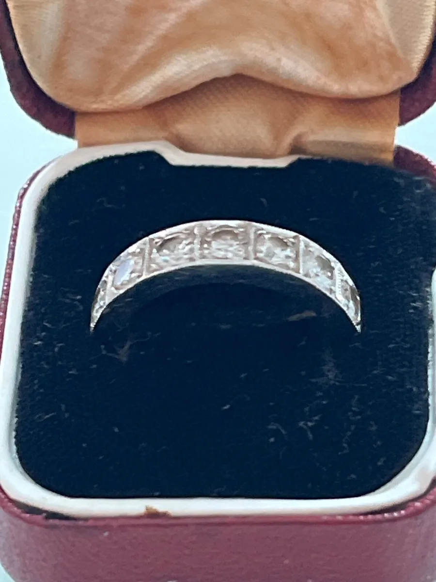 Gold Jewellery - Image 3