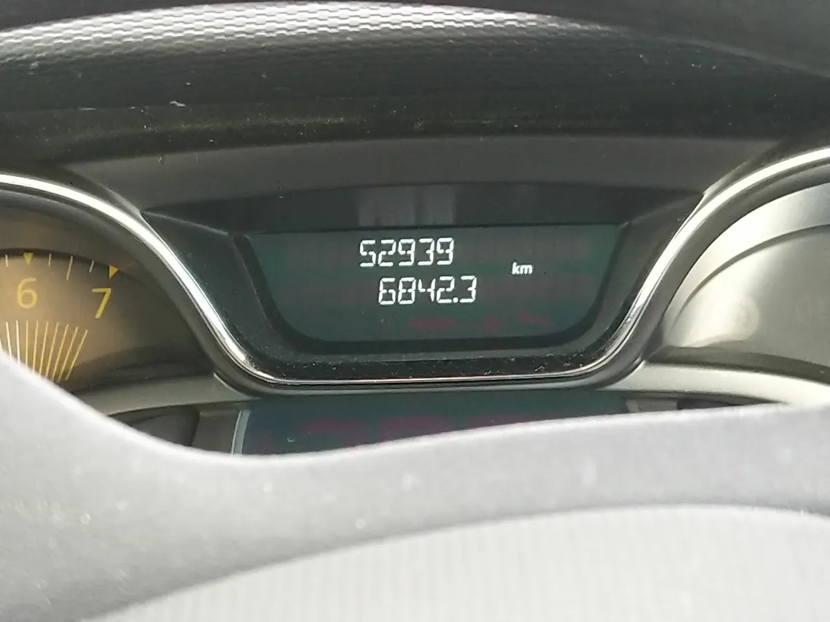 Renault Captur 2016 - Image 2