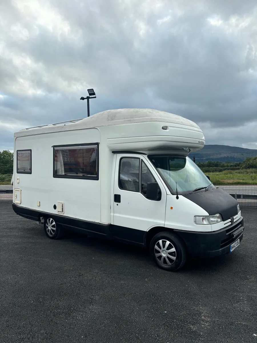 Peugeot boxer 2.8 Auto Sleeper 5 berth - Image 2