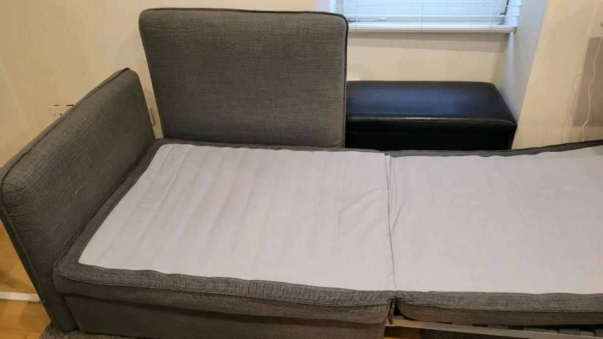 1 Seat Sofa bed - Image 1