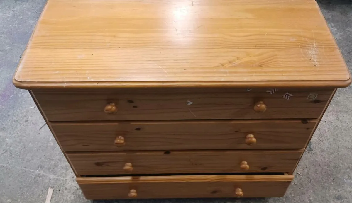Chest of drawers - Image 2