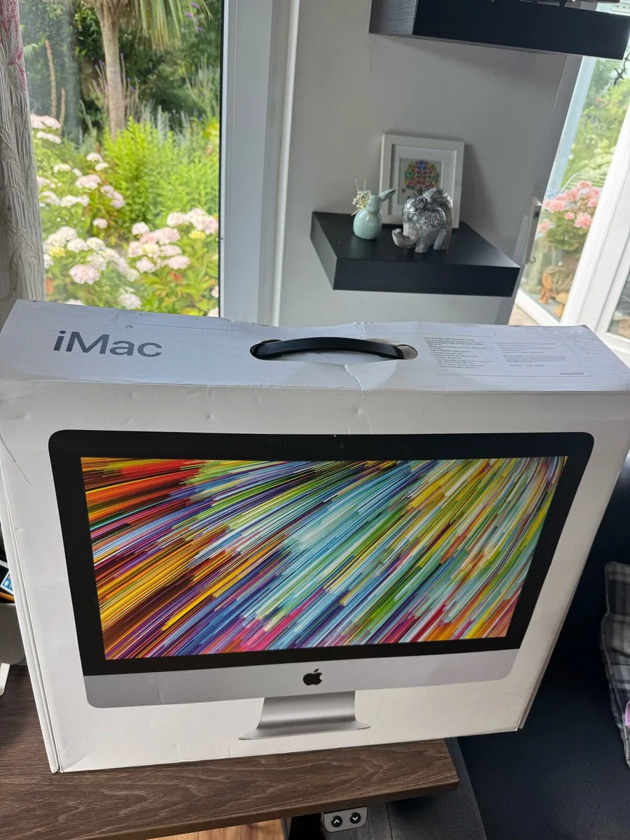 iMac (Retina 4K, 21.5Inch, 2019) - Image 2