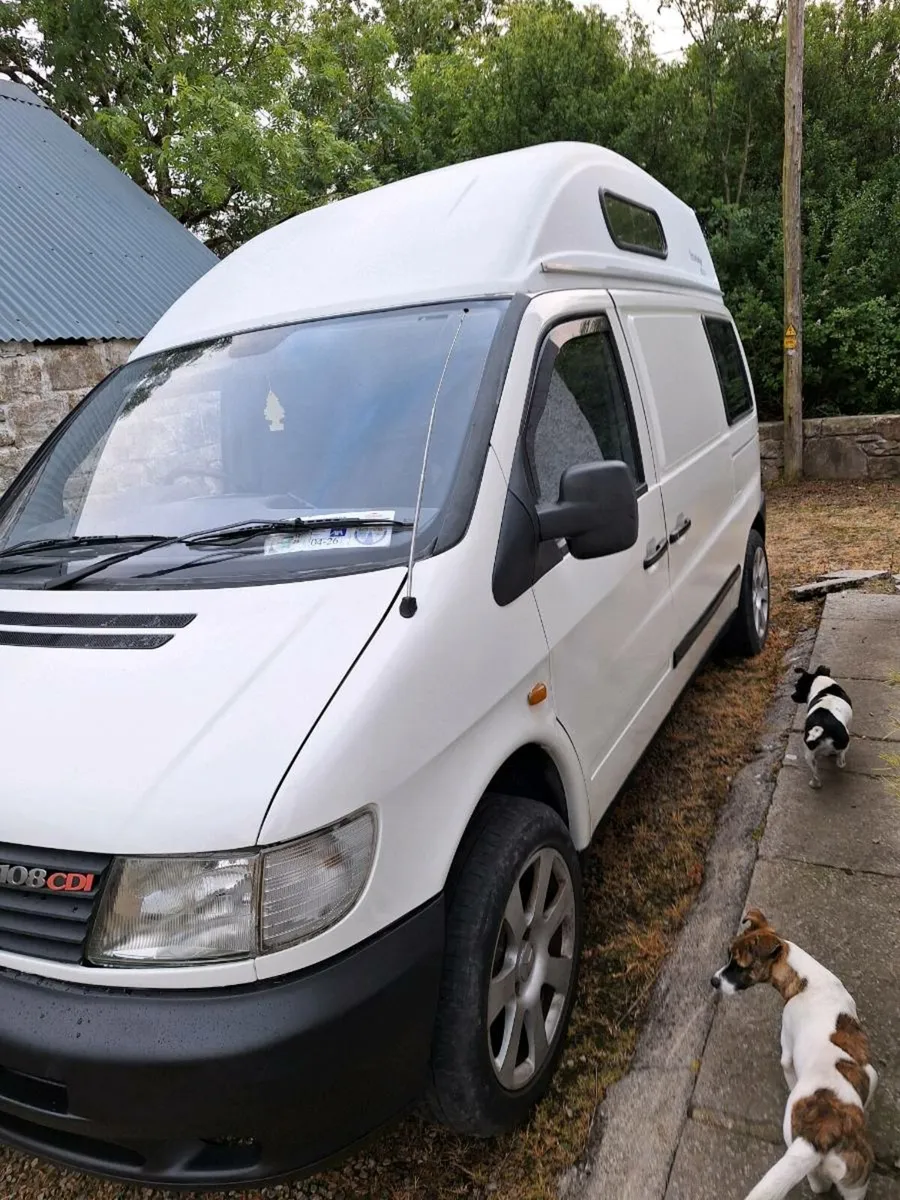Camper van - Image 1
