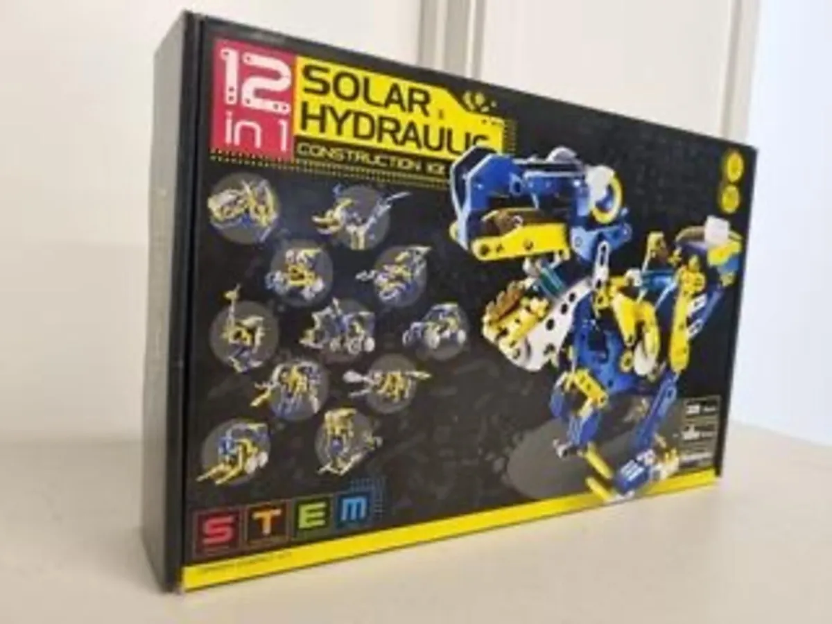Toys New 12 in 1 Solar Hydraulic - Image 1