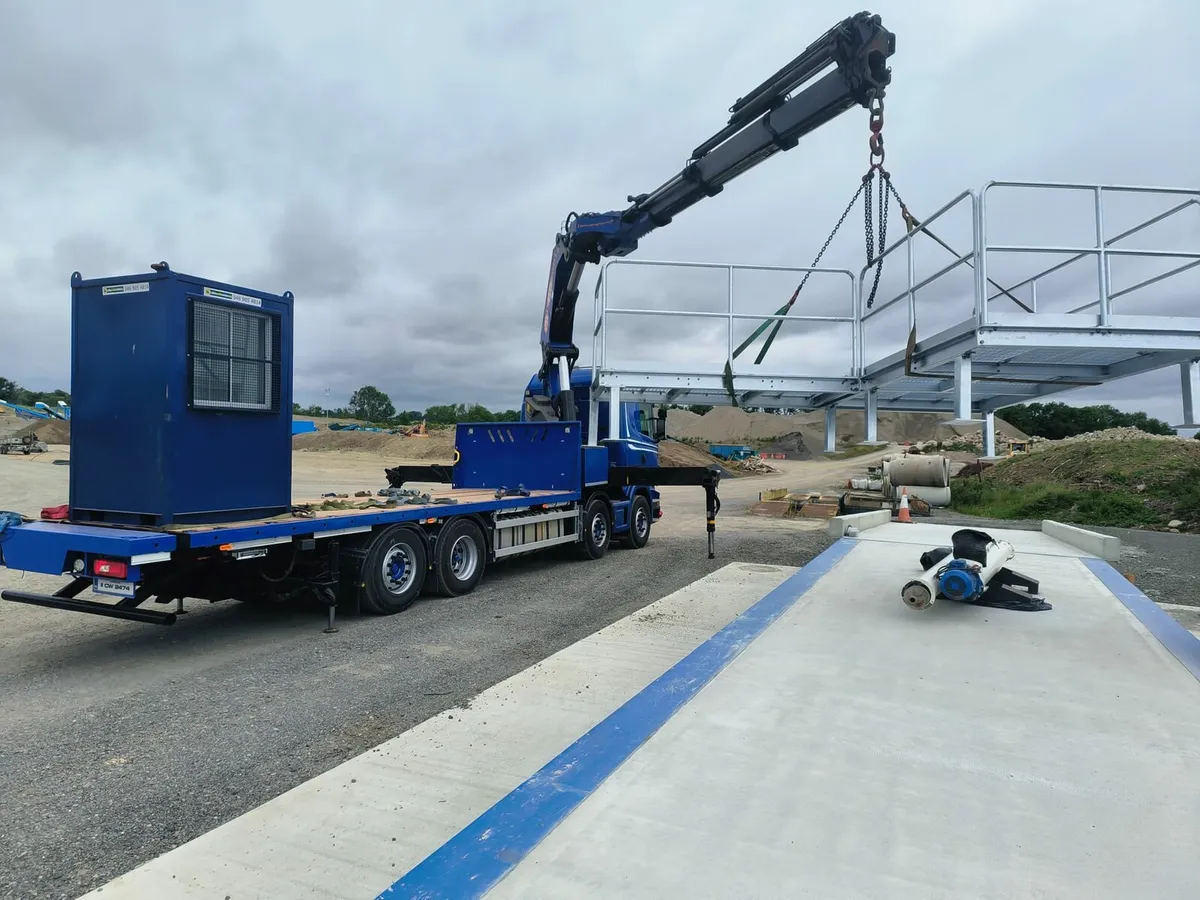 Crane hire - Image 1