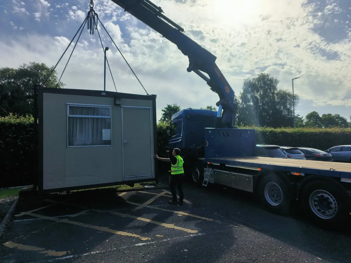 Crane hire - Image 2