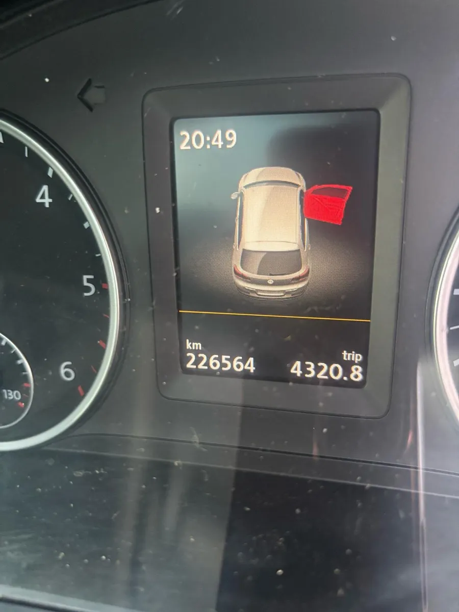 Car - Image 2