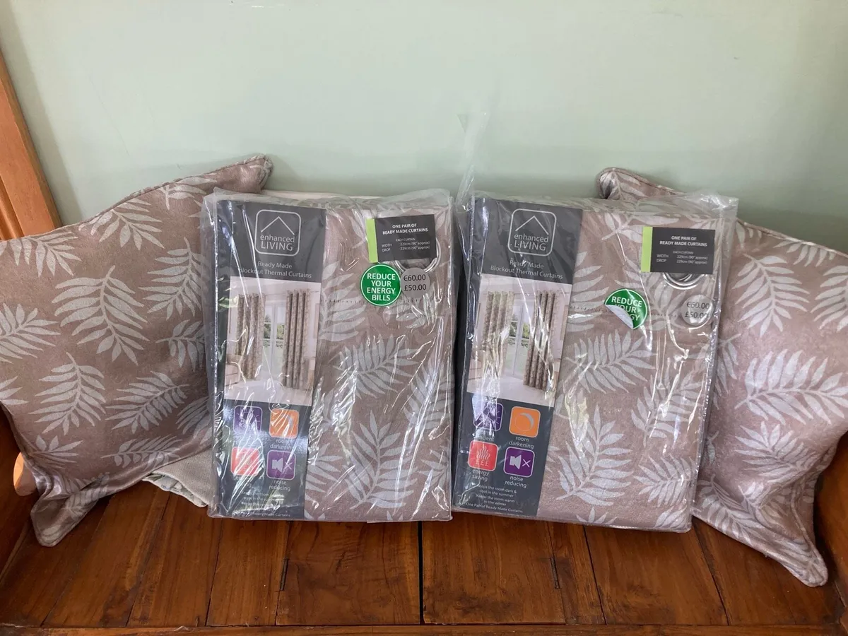 3 pairs 90x90 curtains - Image 1