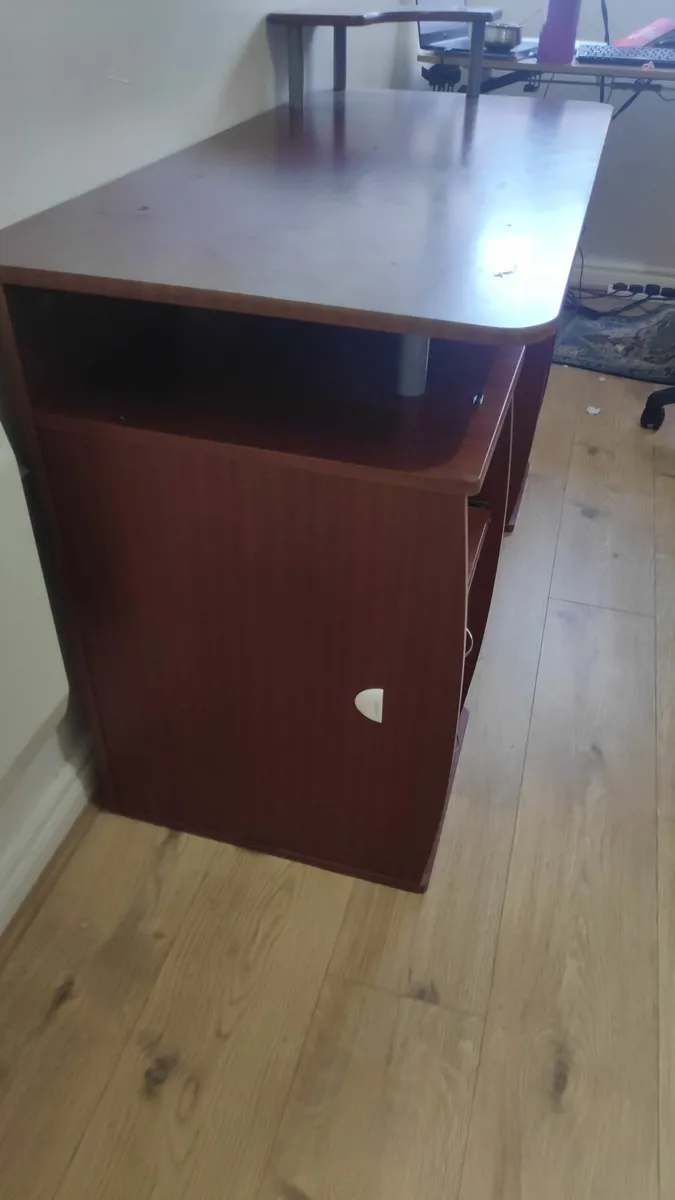 Modern Desk Table Workstation for Sale - Image 2